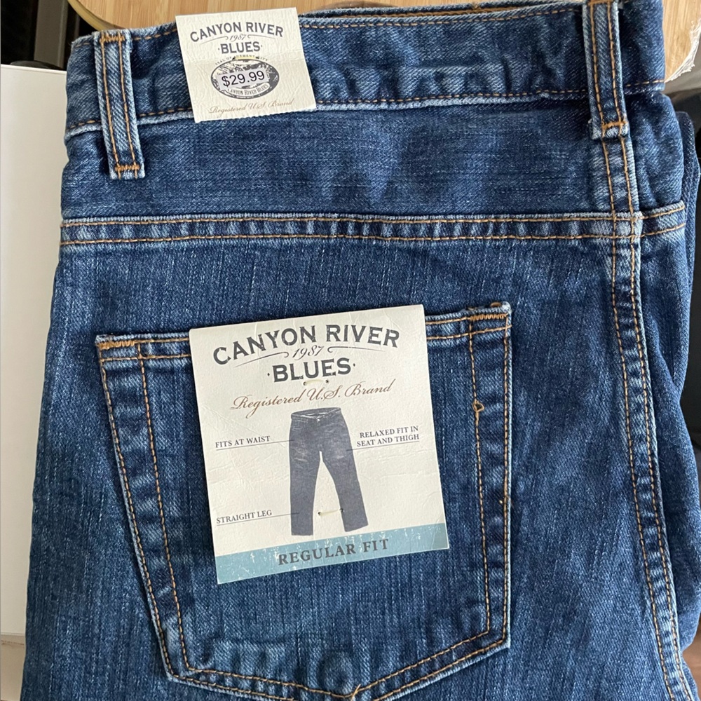 Canyon River Blues Men's Denim Straight Jeans
